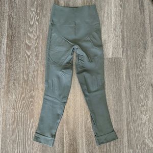 Lululemon Zone In Crop